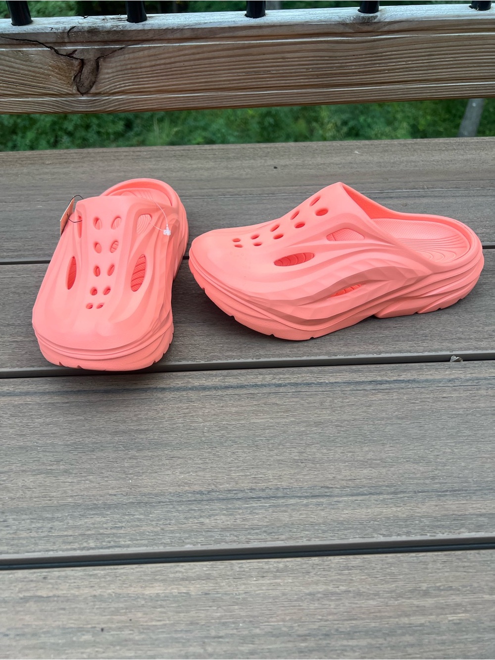 New Hoka U Ora shoes Sz 6W